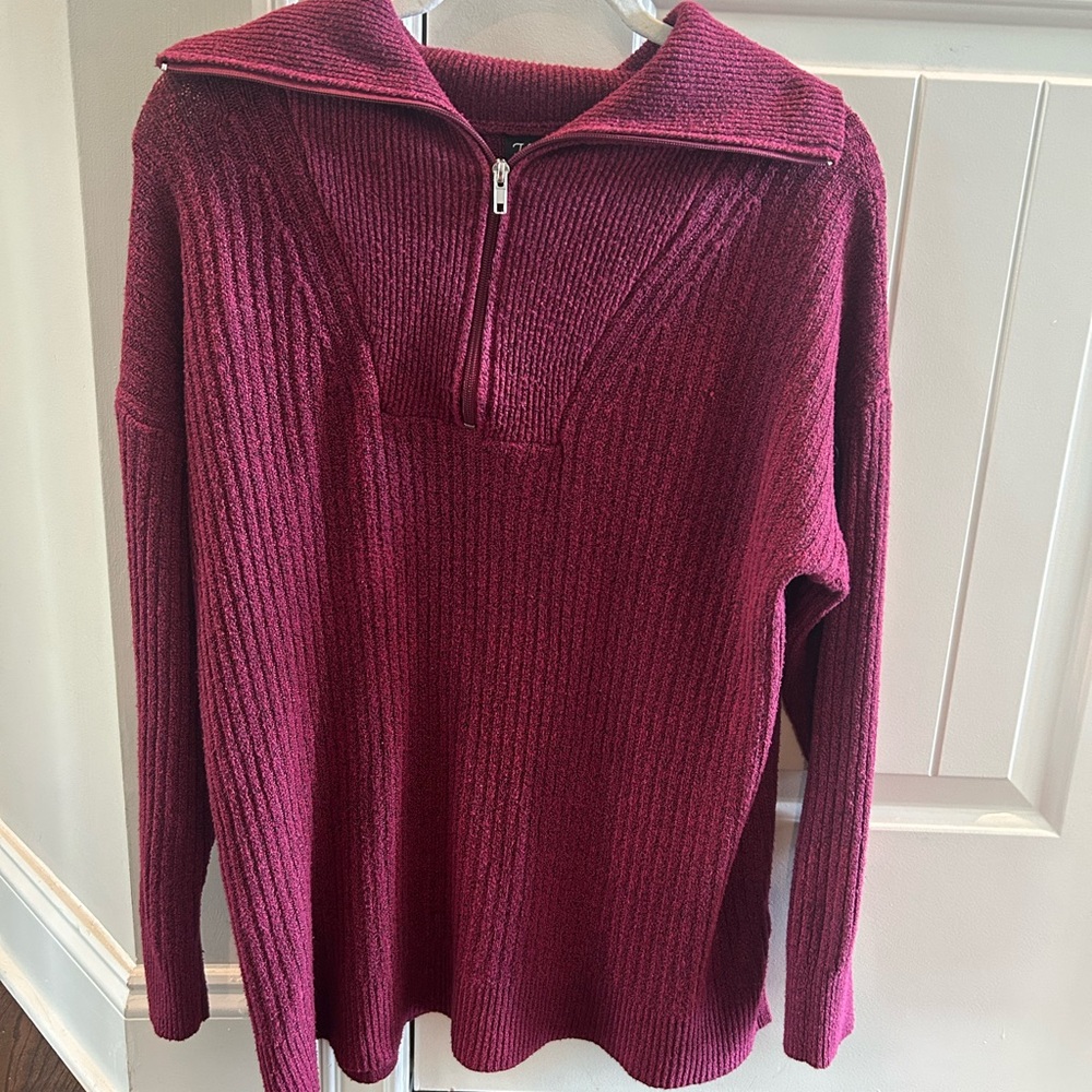 Women’s Burgundy Pullover Sweater